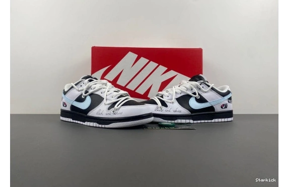 Dunk Low  Nike FD9064-011 Reverse Panda 1026